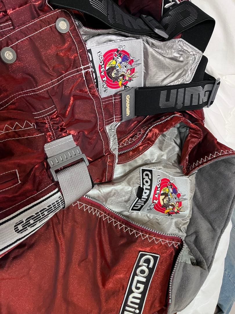 【本日のみ値下】ルーニーテューンズ スキーウェアー GOLDWIN ヴィンテージ 90s 日本製】GOLDWIN 日本代表 スキーウェア 上下 バックスバニー