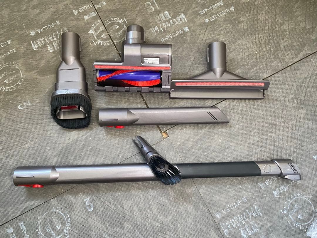 【徹底整備済・動作保証付】ダイソン SV12 V10 本体 紫色+ツールまとめ