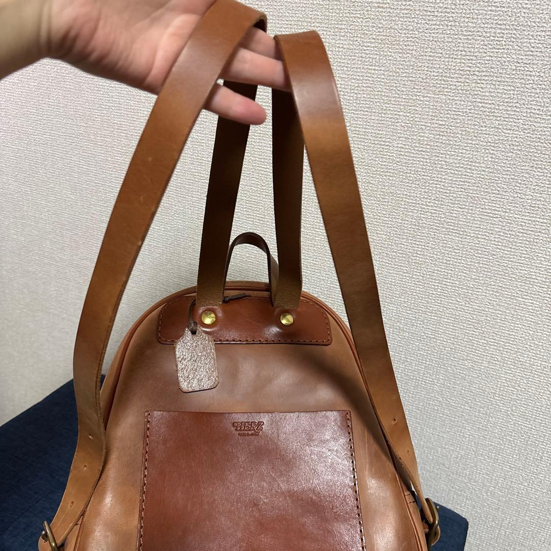 HERZ 前ポケミニリュック　R-20 プルアップ　キャメル　ツートン