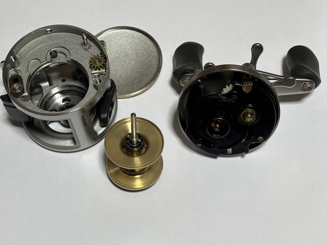 05 CALCUTTA 101 ベイトリール 中古 - メルカリ