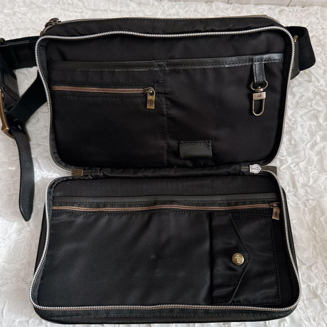 Orobianco オロビアン ボディバック レザー ブラック ロゴ イタリア製