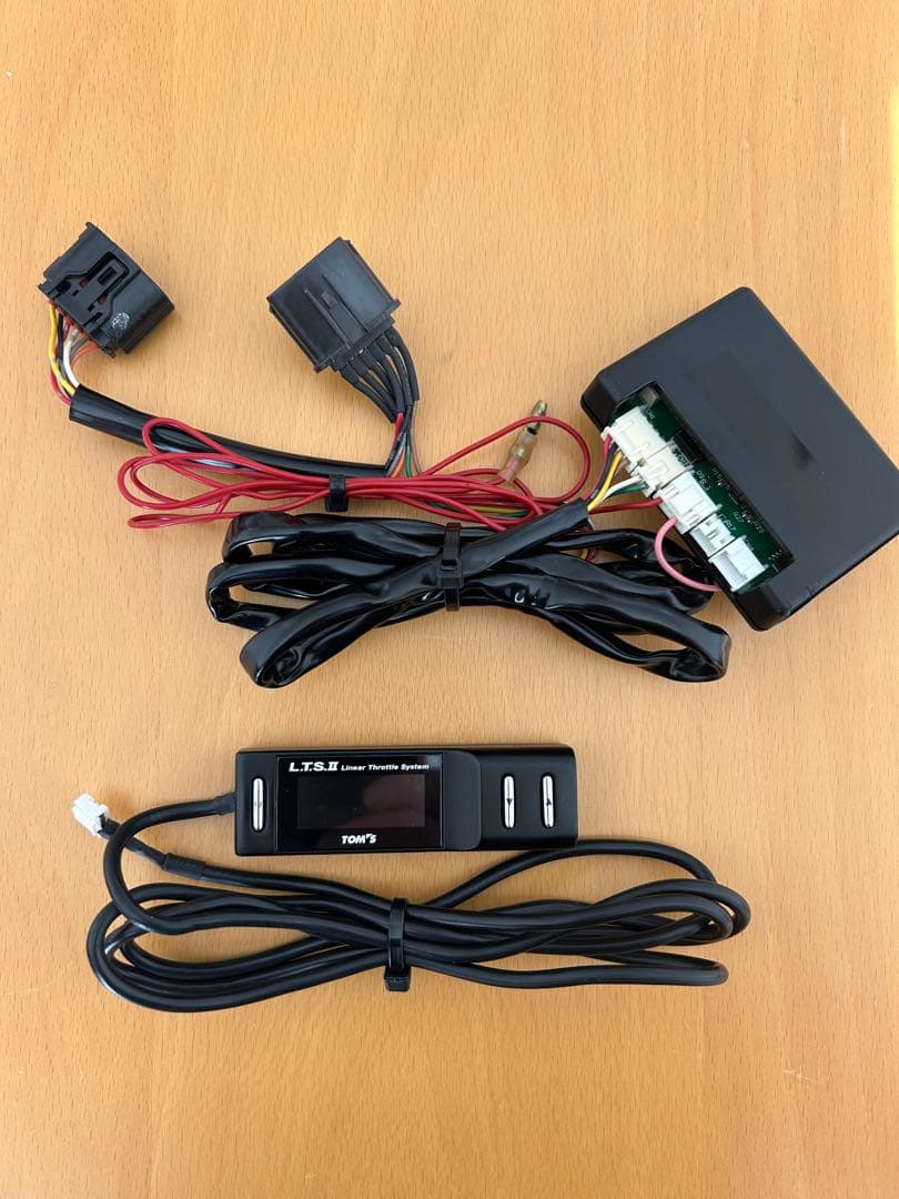 m*m様 トムススロットルコントローラー