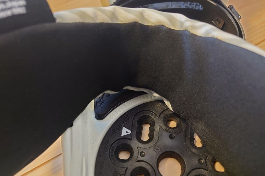 FLUX PR Mサイズ スノーボードビンディング フラックス ピーアール