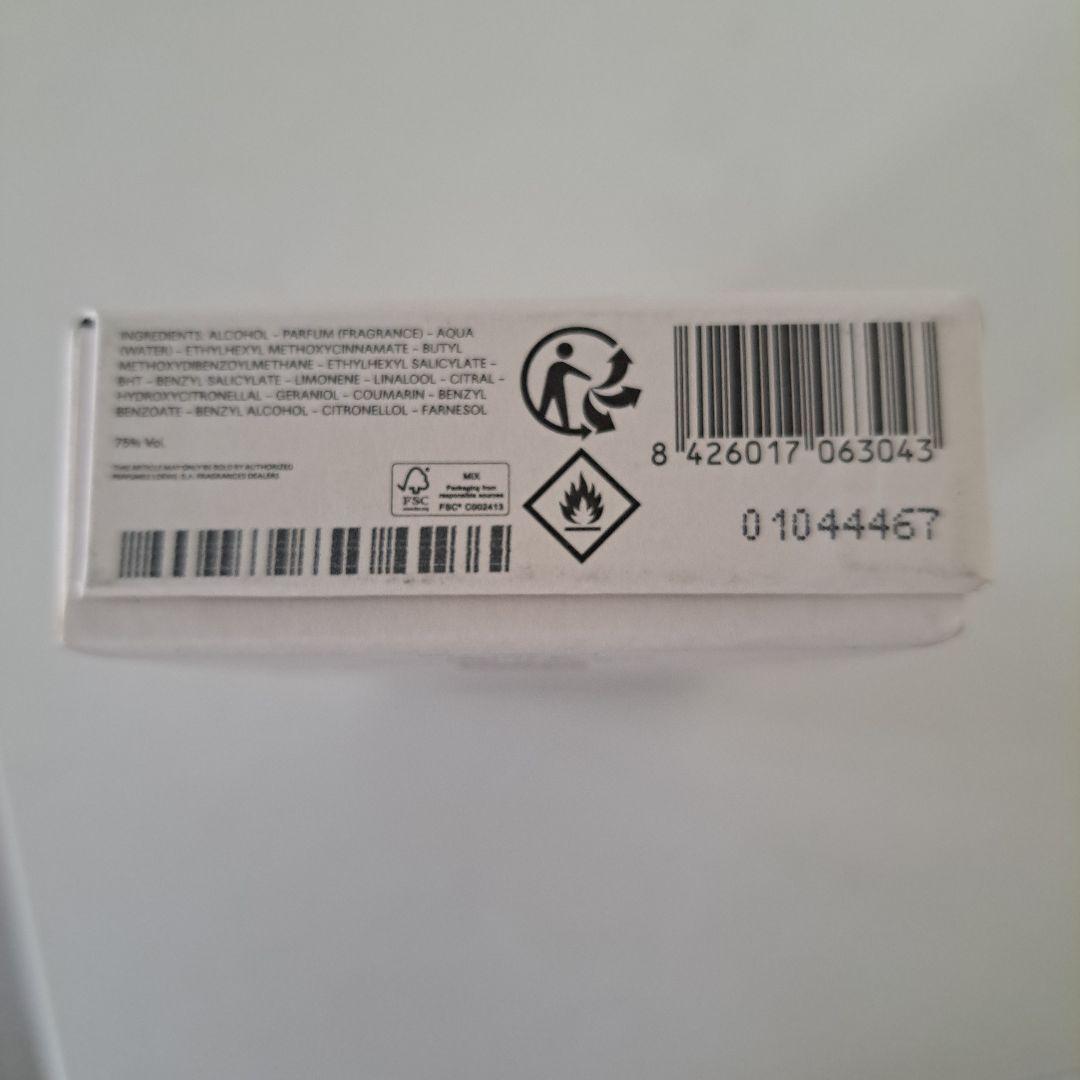 よっちゃん 未使用品 ロエベ LOEWE 001 WOMAN