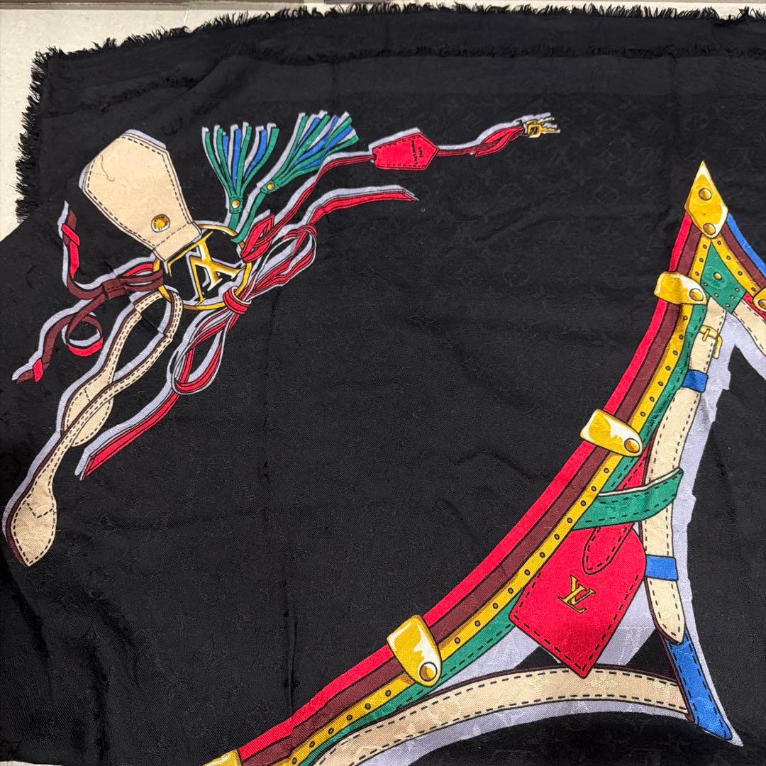 Louis Vuitton 大判ストール 黒　百貨店購入