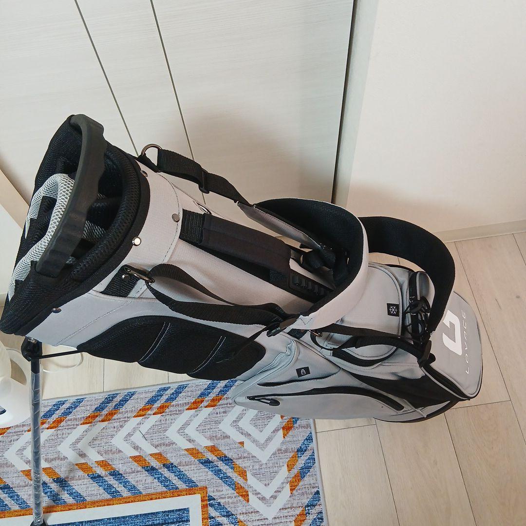 LOVACE スタンドキャディーバッグ新品 (発送は20日以降)