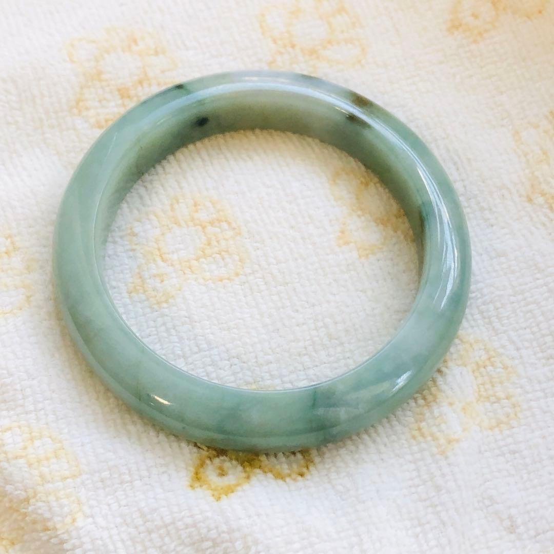 特価　本翡翠保証　天然翡翠　バングルMサイズ内径55㍉