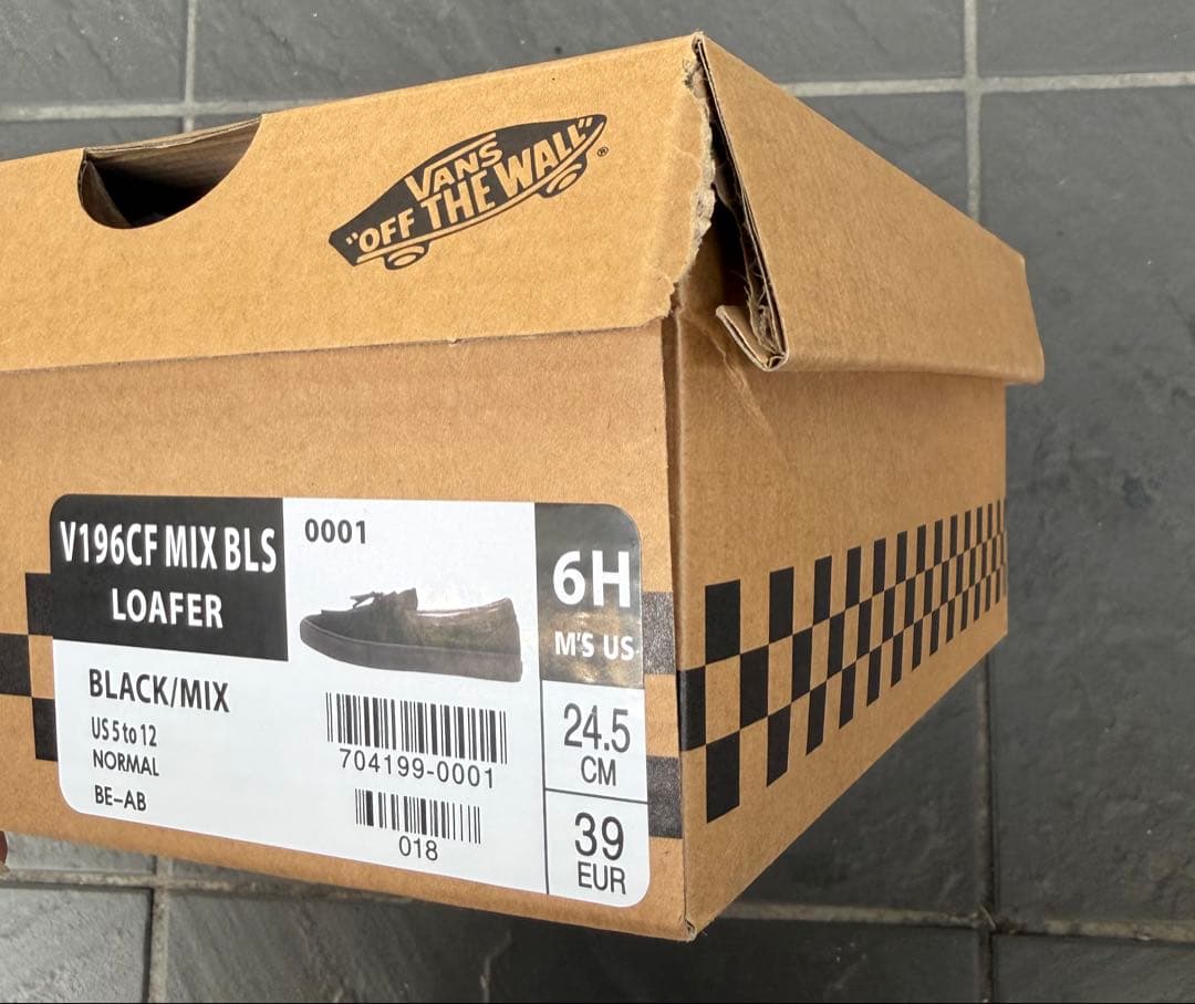 靴 Vans Loafer \"Year of the Horse/Black\"