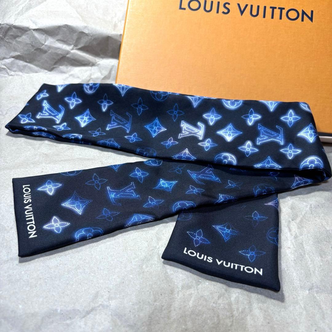 【美品】LOUIS VUITTON ルイヴィトン バンドー マヒナ スカーフ