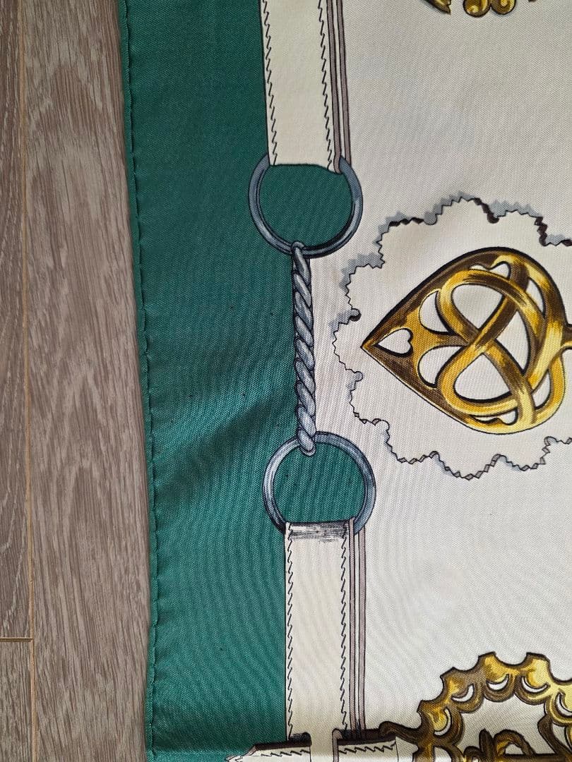 翁*様 HERMES エルメス カレ90 スカーフ \"Cuivreries\"