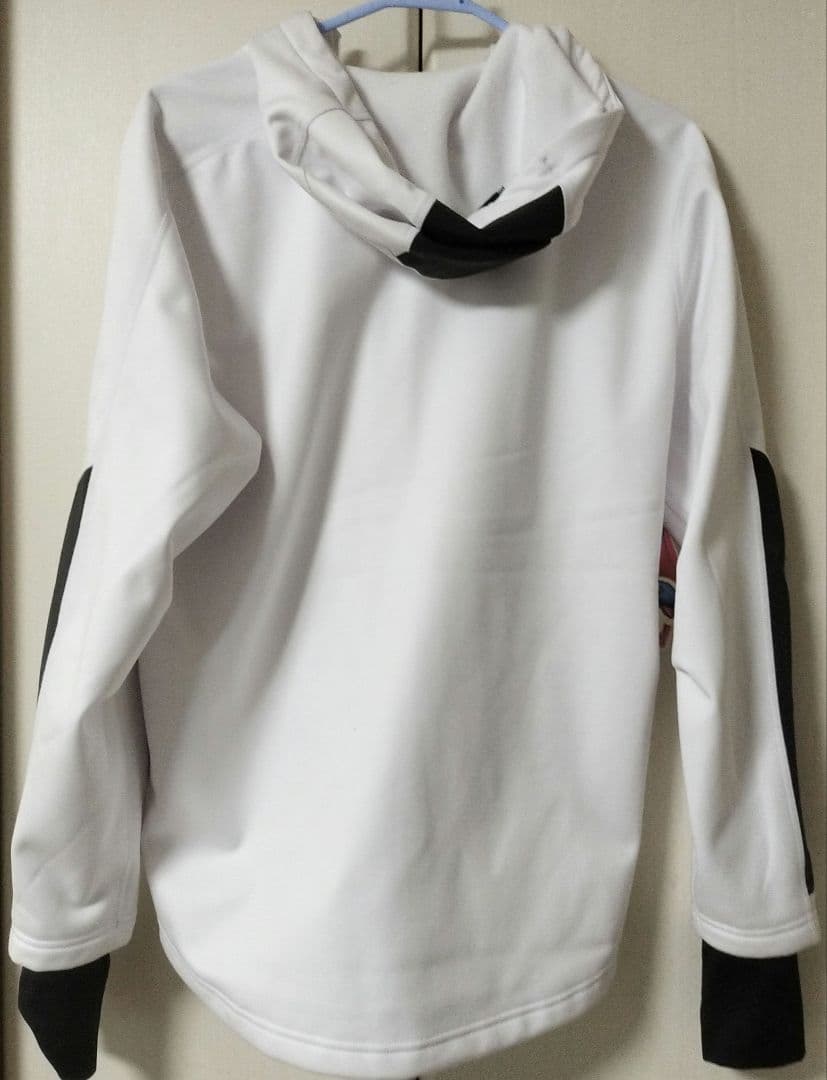 アンダーアーマー　ウインターニット　3レイヤー ジャケット4.0　S　ホワイト