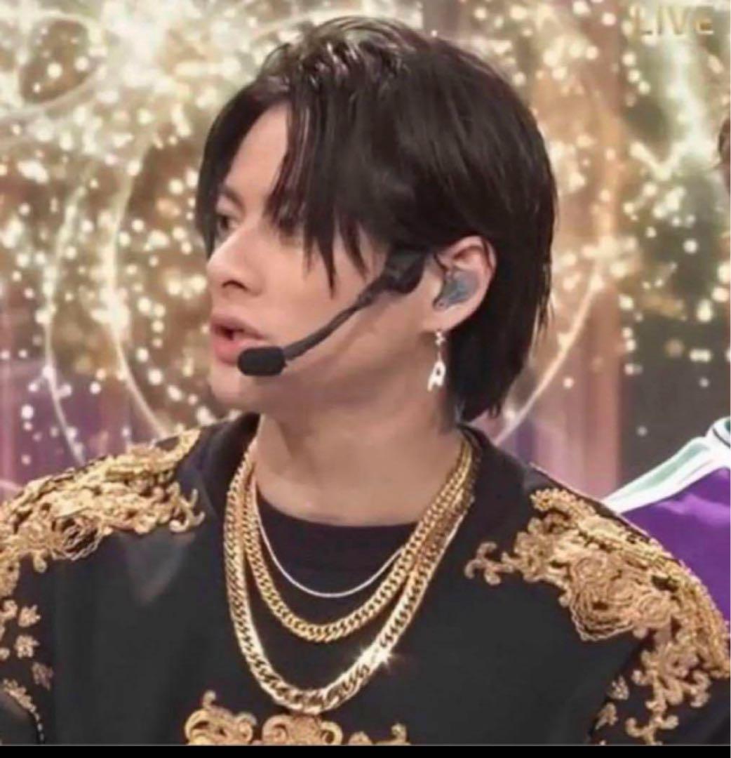 DIESEL 片耳ピアス 平野紫耀さん 松田元太さんが着用 シルバークリップ型