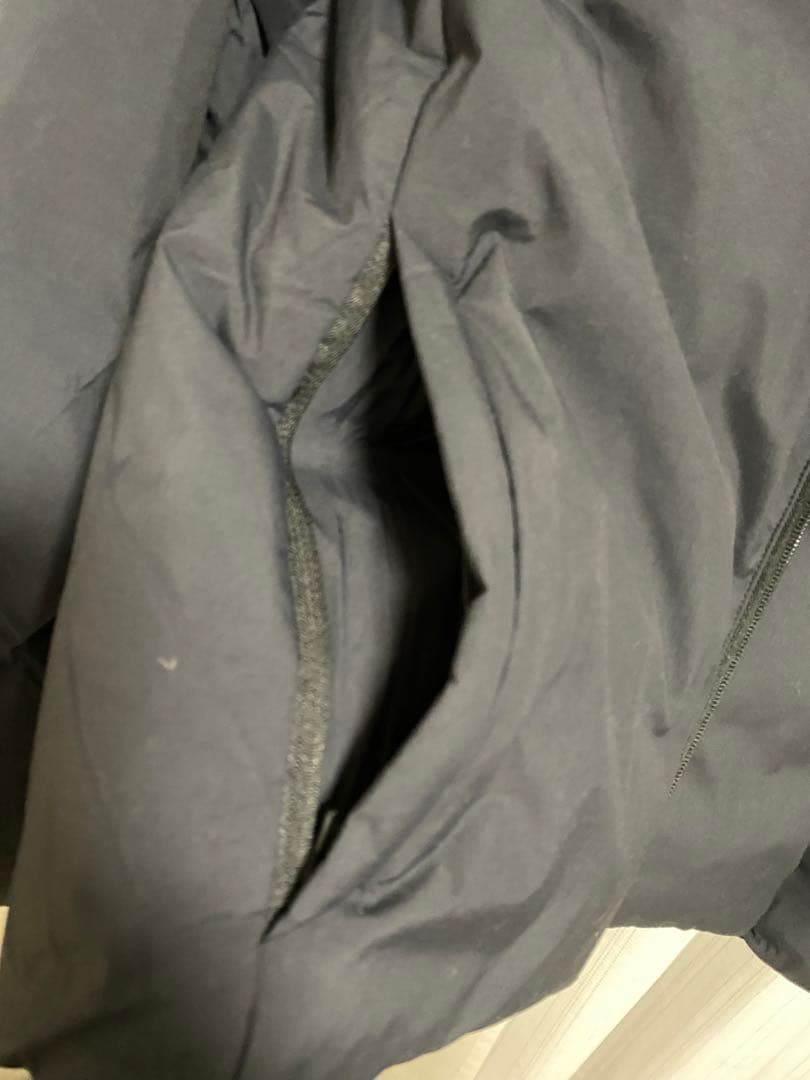 は*る様 小松マテーレ” ナイロン スタンド アライドダウンジャケット　ブラック