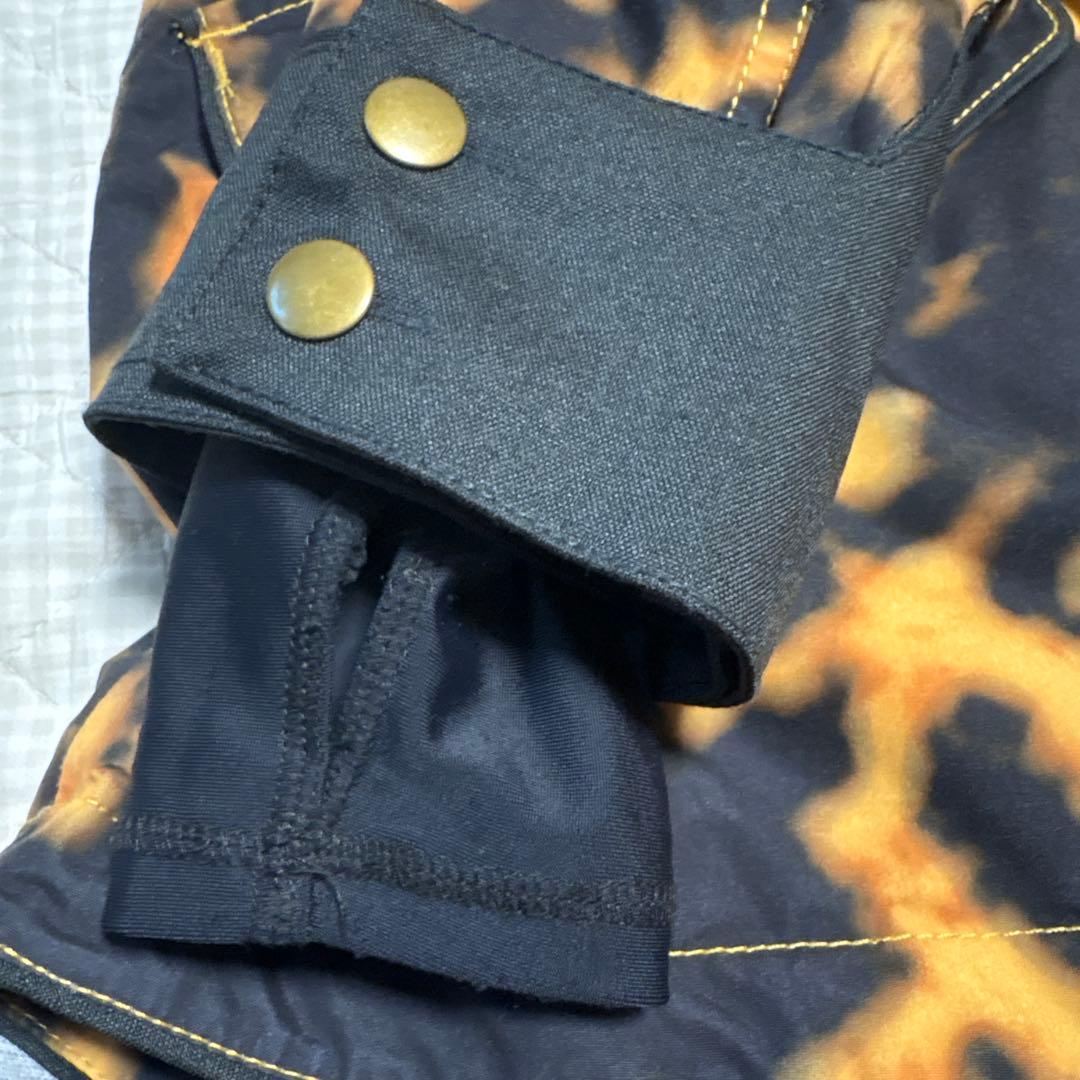 匿名発送❁¨̮Burton レオパード柄 スノーボードジャケット Sサイズ 美品