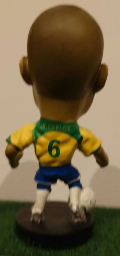 希少 ロベルト・カルロス - メルカリ