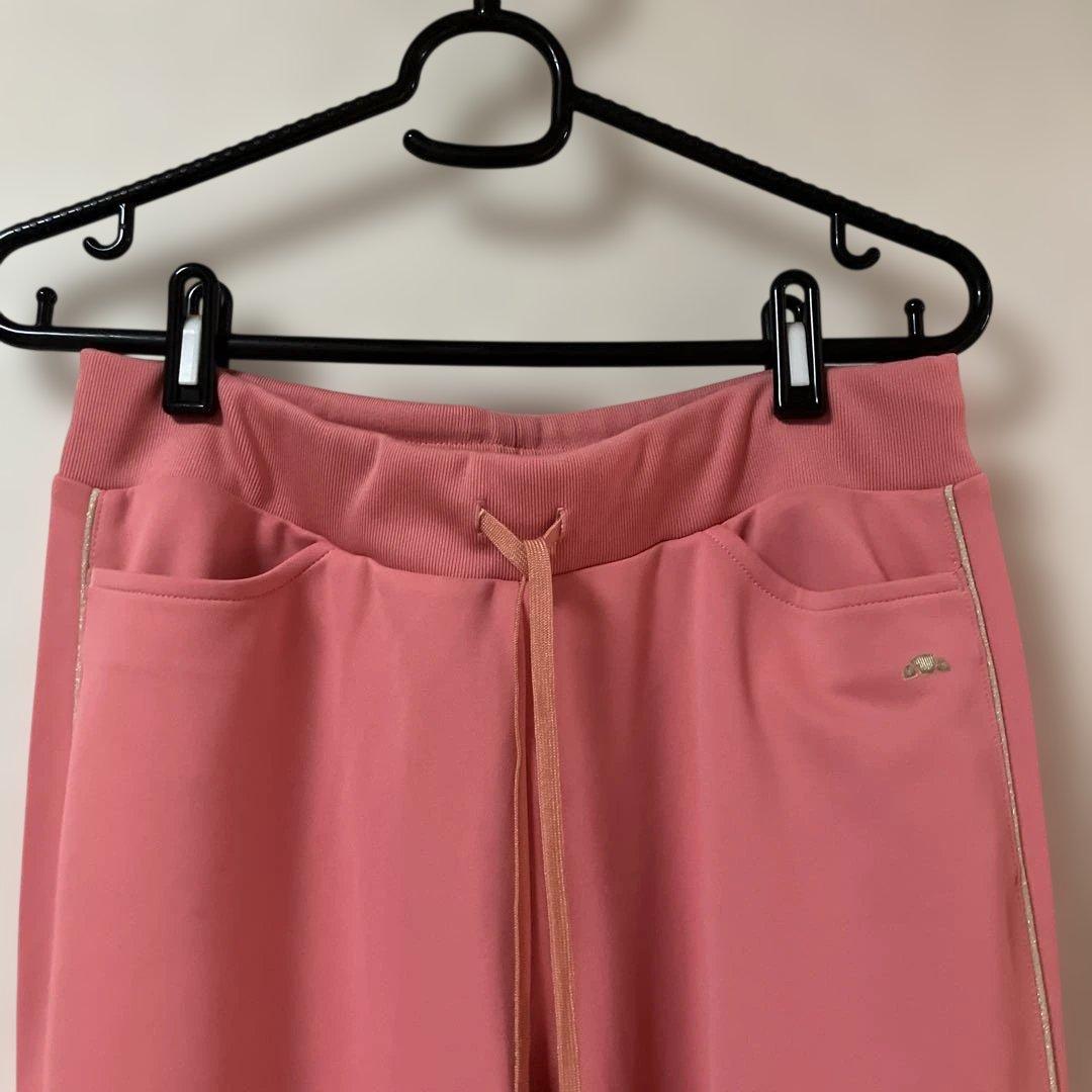 ELLESSE ジャージセットアップ ピンク パンツバックロゴ刺繍