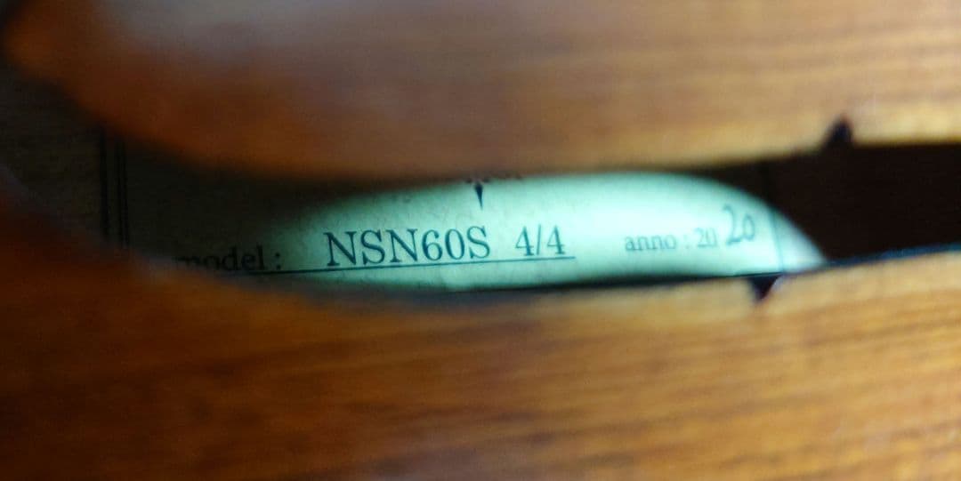 ニコロサンティNSN60S バイオリン　4/4 美品　弓、ケース、松脂、肩当付