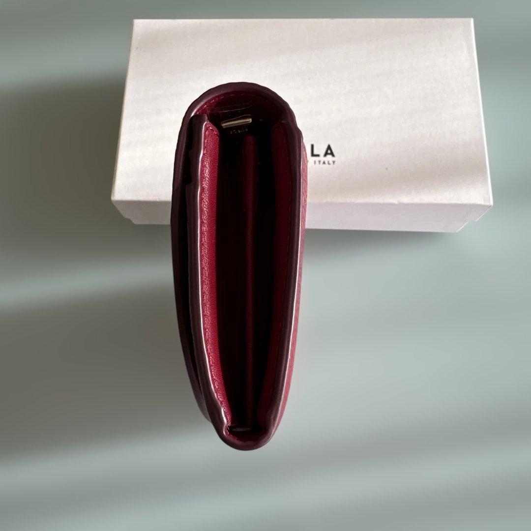 大幅値下げ！！新品・未使用　FURLA 赤 レザー 長財布