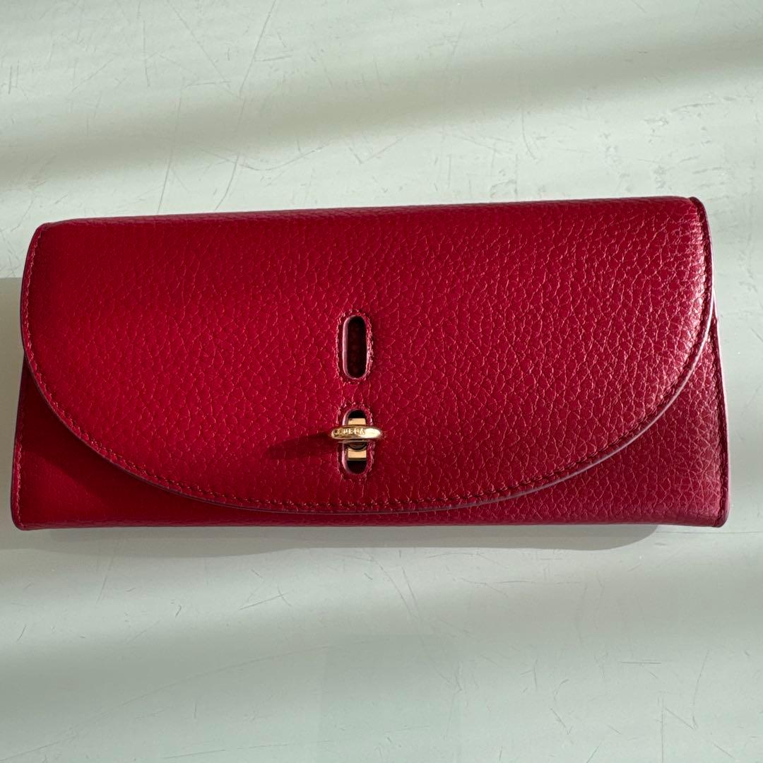 大幅値下げ！！新品・未使用　FURLA 赤 レザー 長財布