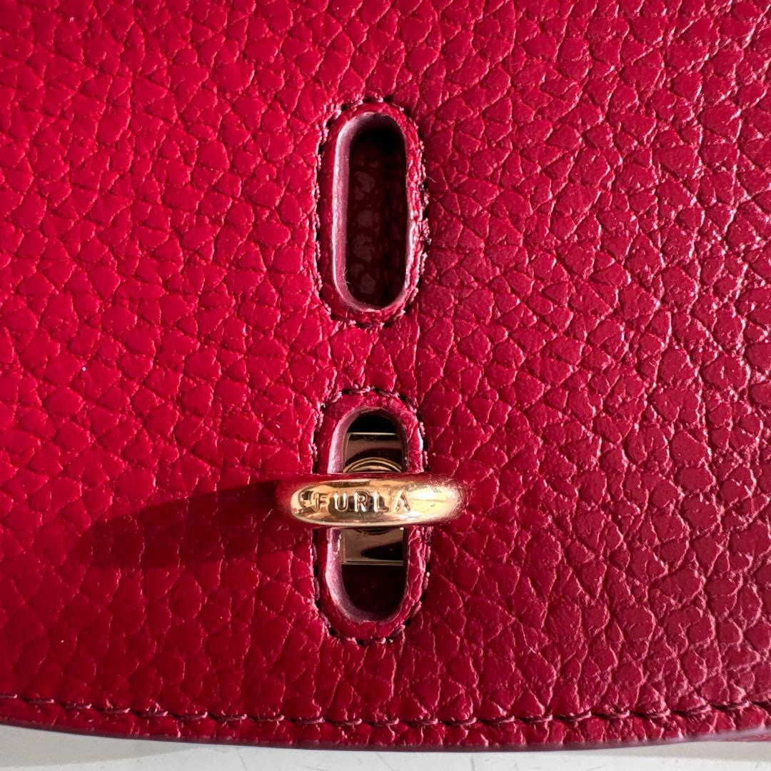 大幅値下げ！！新品・未使用　FURLA 赤 レザー 長財布
