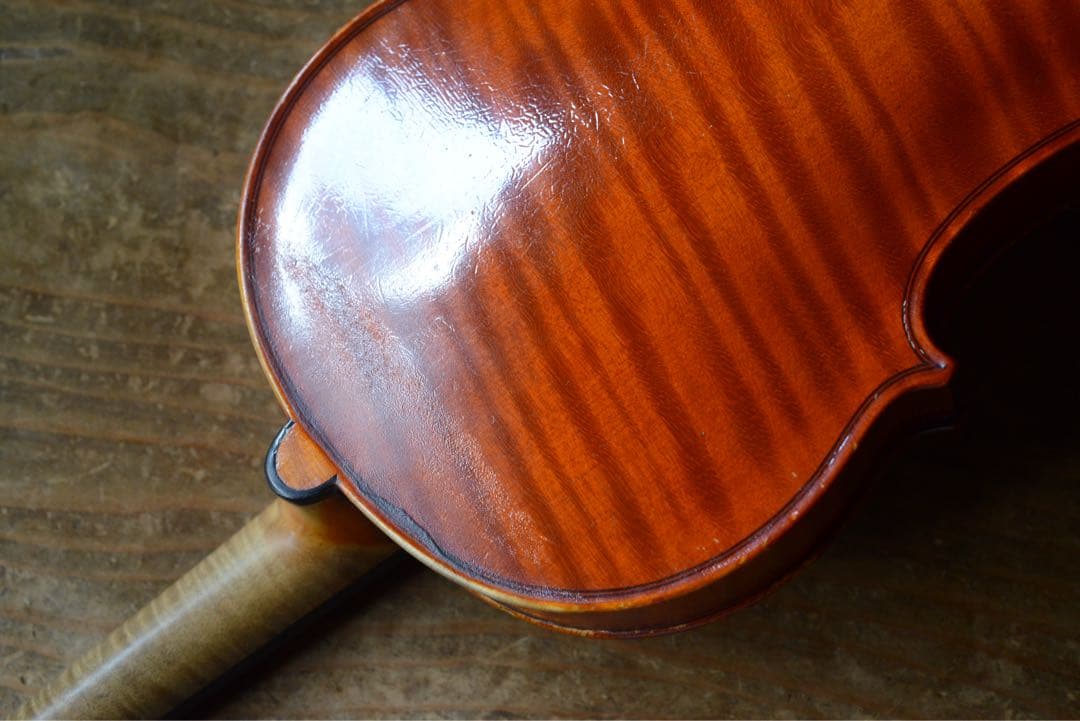 古いヴァイオリン　ラベル1910 プラハ