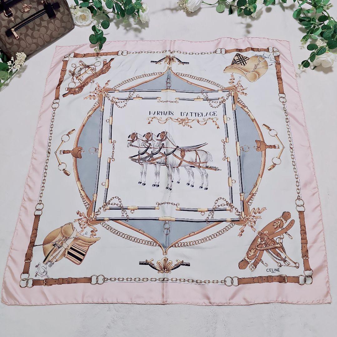 美品✨CELINE　セリーヌ　大判シルクスカーフ　ホース馬具柄　ピンク×ホワイト