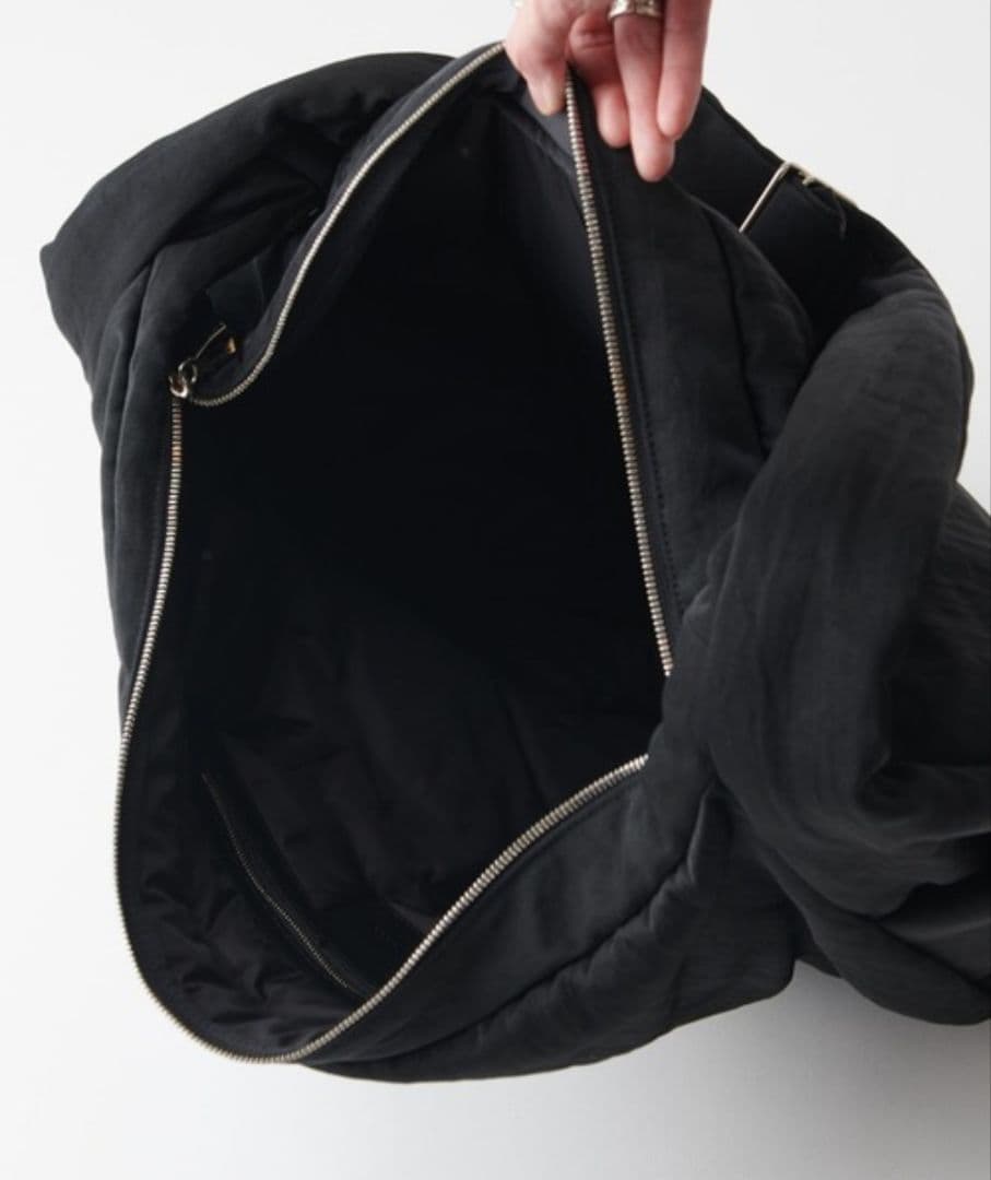 【ITTI】ANNIE PUFFER BIG MOON BAG