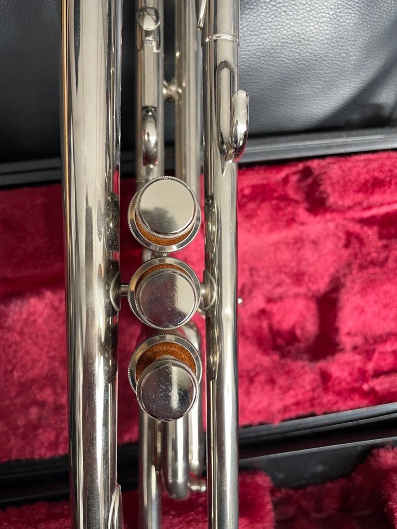 美品YAMAHAトランペット YTR1310 シルバー　ヤマハ 管楽器