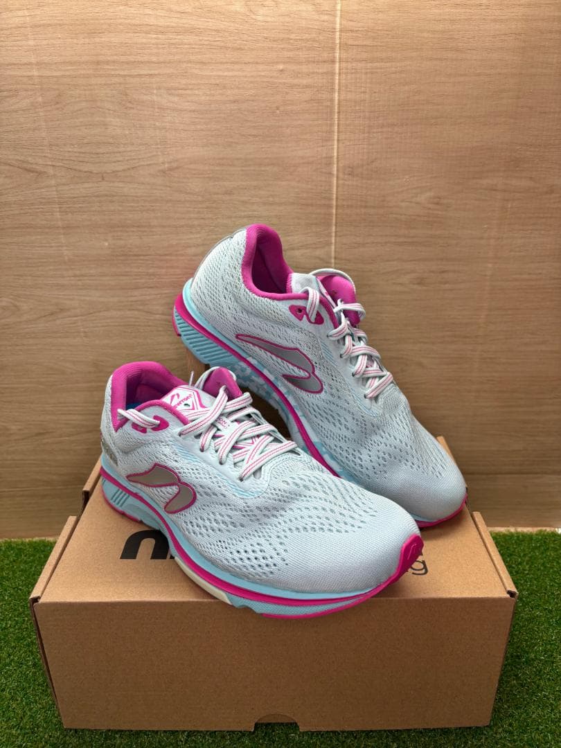 ニュートン ランニング モーションプラス W000422X 24.5cm