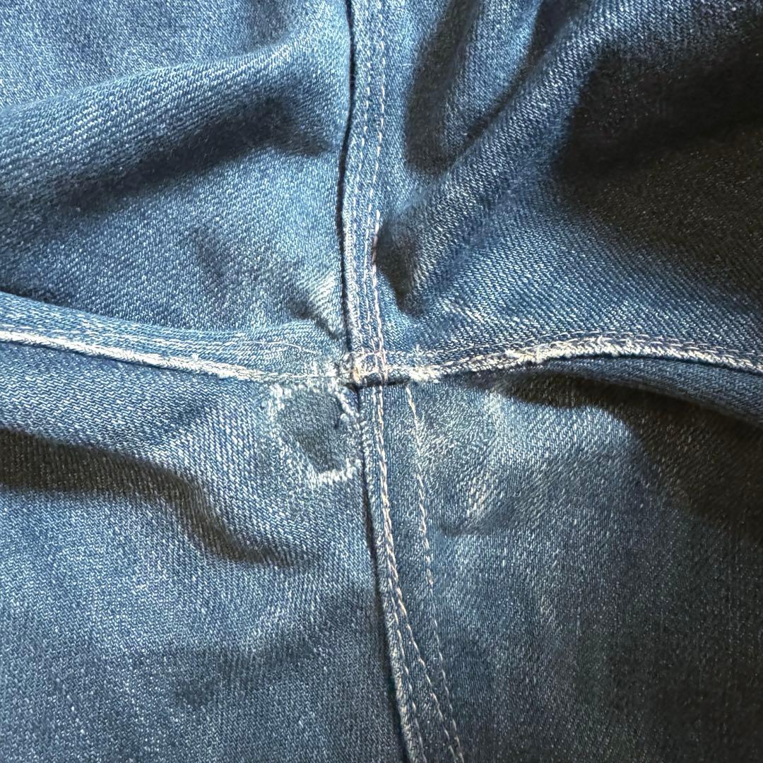 リーバイスレッド　デニムジーンズ　ダイヤモンドレッグ　XSサイズ　着用感大きめS