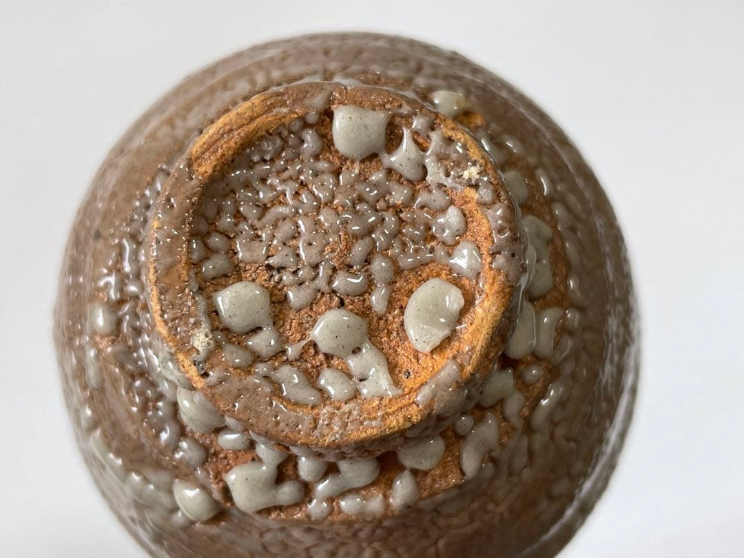 陶芸家　作家物　岡本作礼　唐津井戸　ぐい呑　井戸ぐい呑　梅花皮　酒器　酒盃　共箱