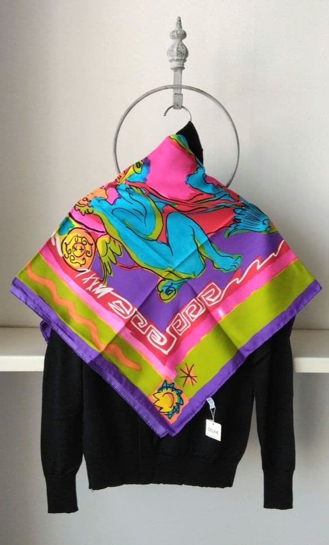 専用「未使用」CELINE セリーヌ　上品　マルチカラー　大判スカーフ