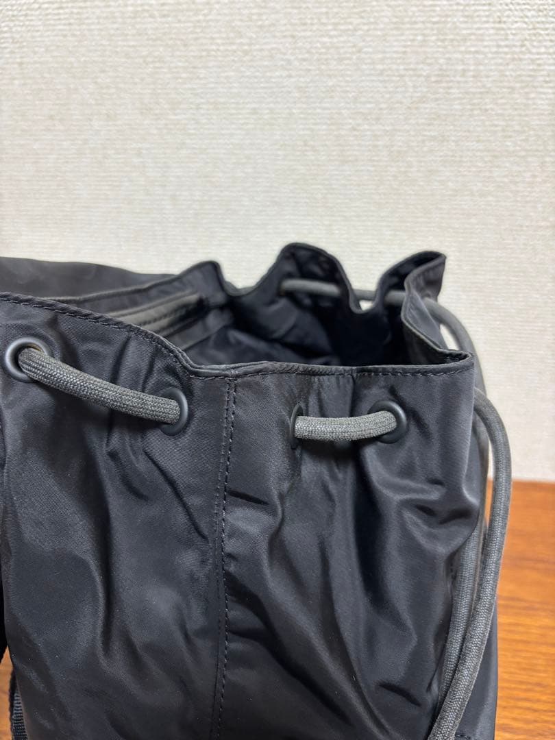 トリーバーチ ナイロン リュック ブラック 巾着　大容量　バックパック