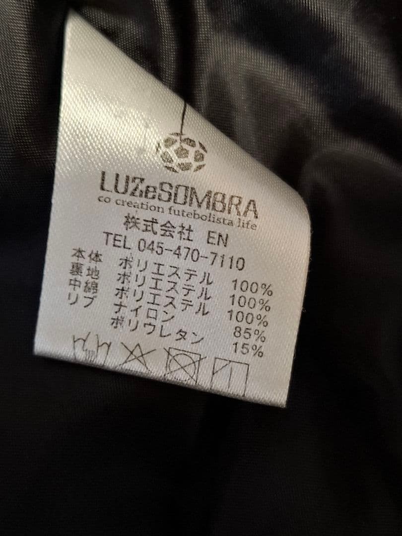 LUZ e SOMBRA フード付きアウター グレー色