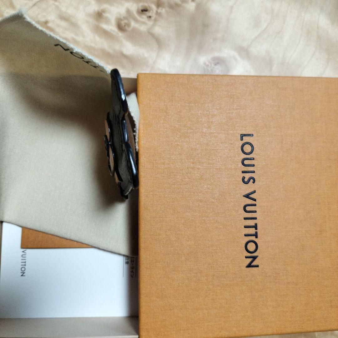 Louis Vuitton クマ型キーホルダー(9-2)