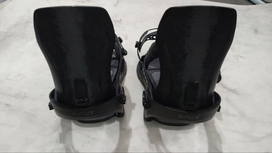 FLUX CV ビンディング ブラック　サイズＬ