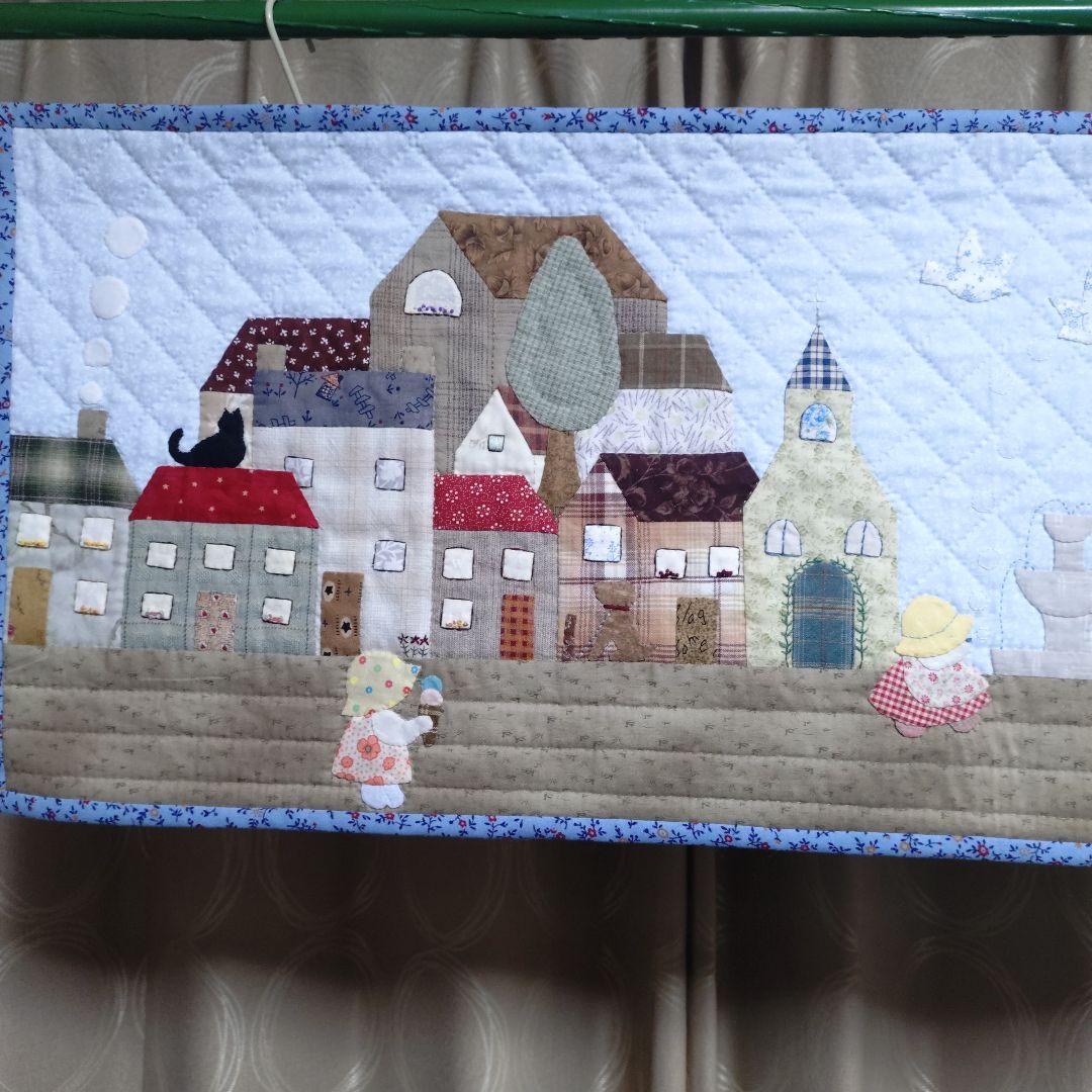 ハンドメイド　パッチワークタペストリー