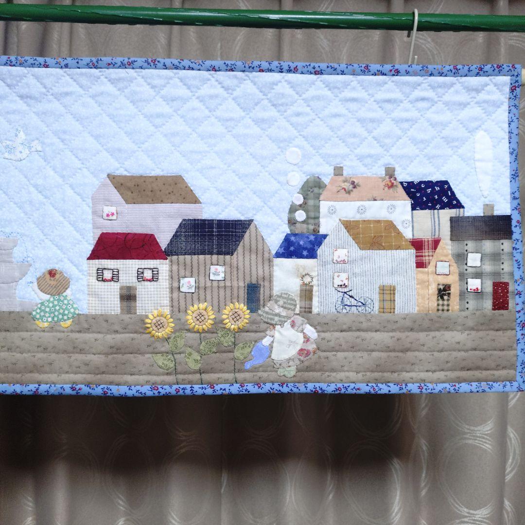 ハンドメイド　パッチワークタペストリー