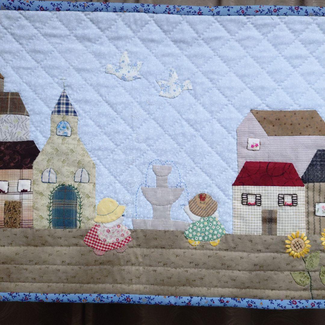 ハンドメイド　パッチワークタペストリー