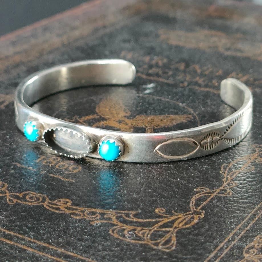 NAVAJO Sussell Sam ナバホ ラッセルサム作 シルバー バングル