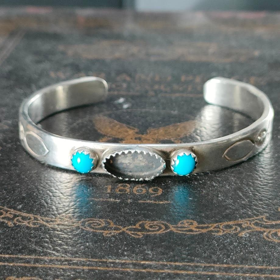 NAVAJO Sussell Sam ナバホ ラッセルサム作 シルバー バングル