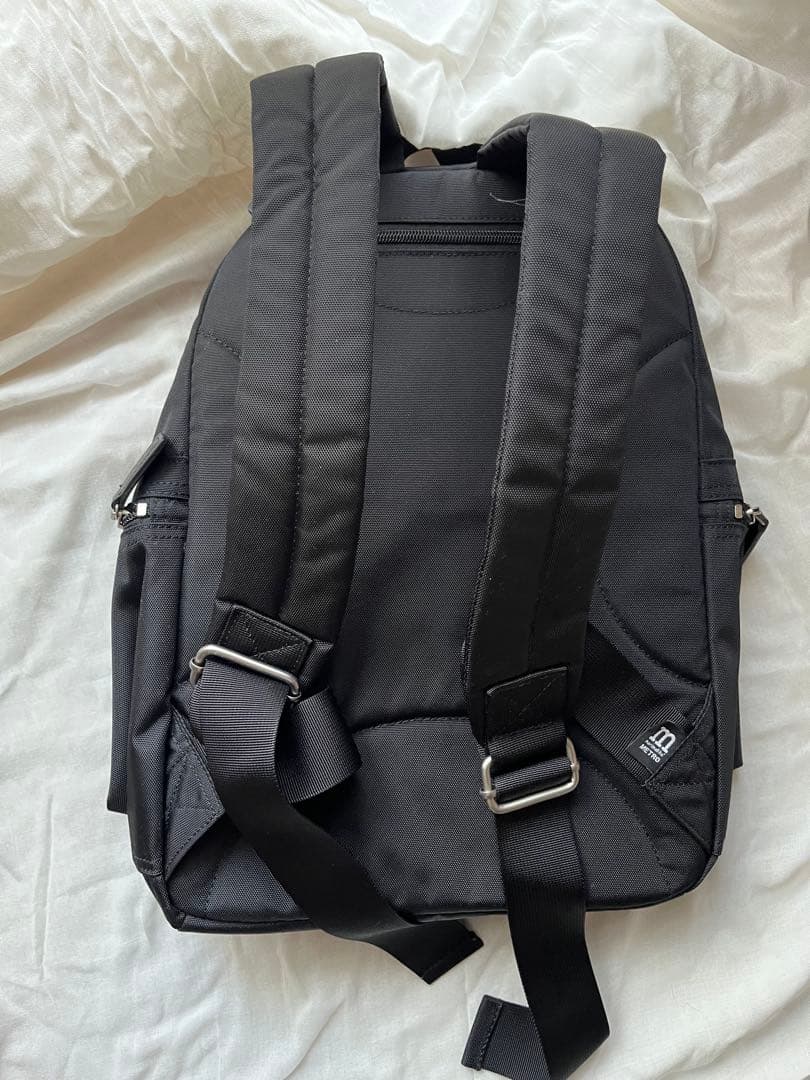 【美品】marimekko Metro バックパック ブラック