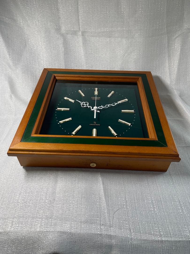 CITIZEN 掛時計 緑 正方形 約35cm 動きます　貴重　レア　昭和レトロ
