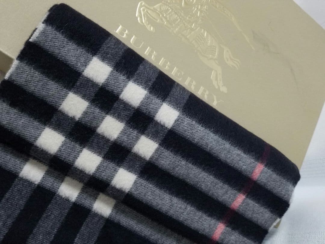新品未使用タグ付 バーバリーカシミアマフラー ユニセックス クラシック美品