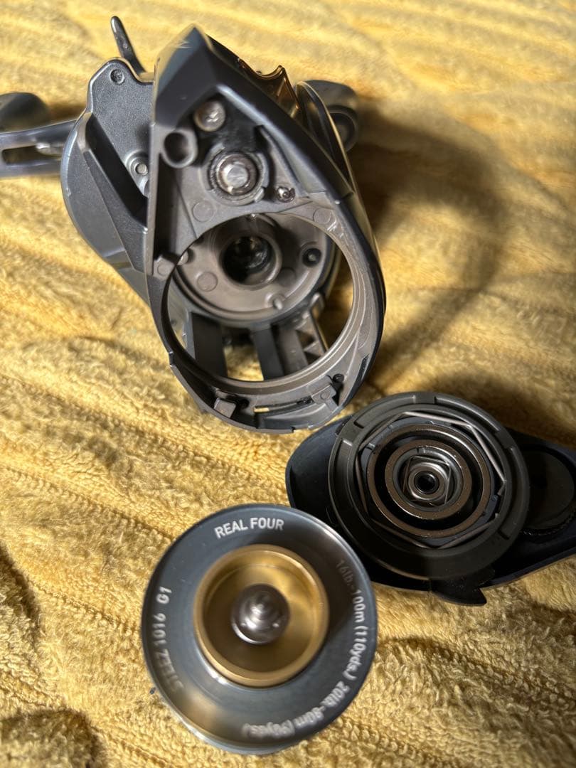 ダイワ　スティーズTW 7.1 右