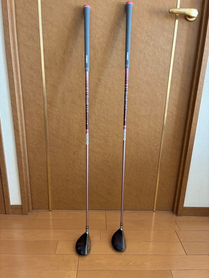 ゼクシオ8 レディースユーティリティ2本セット5UT.6UT ボルドー