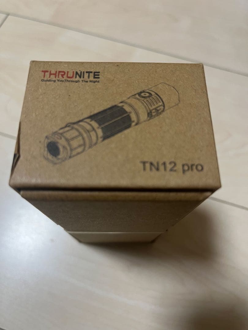THRUNITE TN12 pro 懐中電灯 ブラック 未使用 スルーナイト