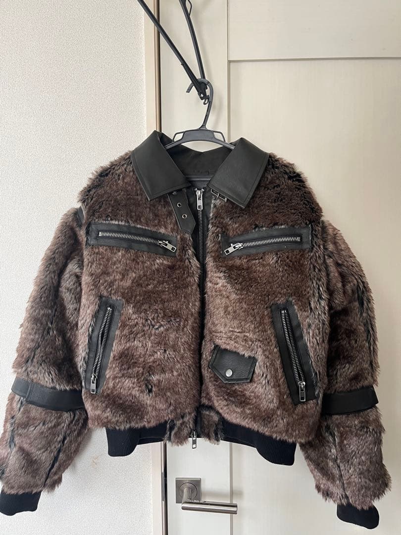 UNDERHUNK / スイッチデザインフェイクファーフライトジャケット