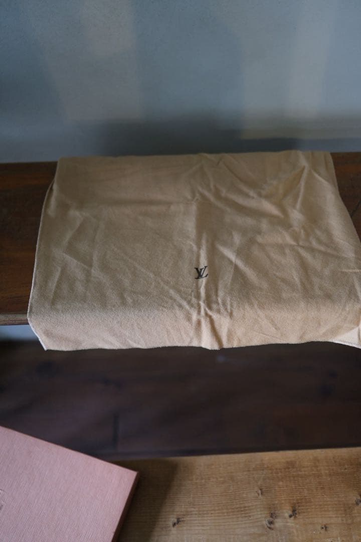 【新品】ルイヴィトン 大判スカーフ《カレ・モナコ》90cm モノグラム シルク