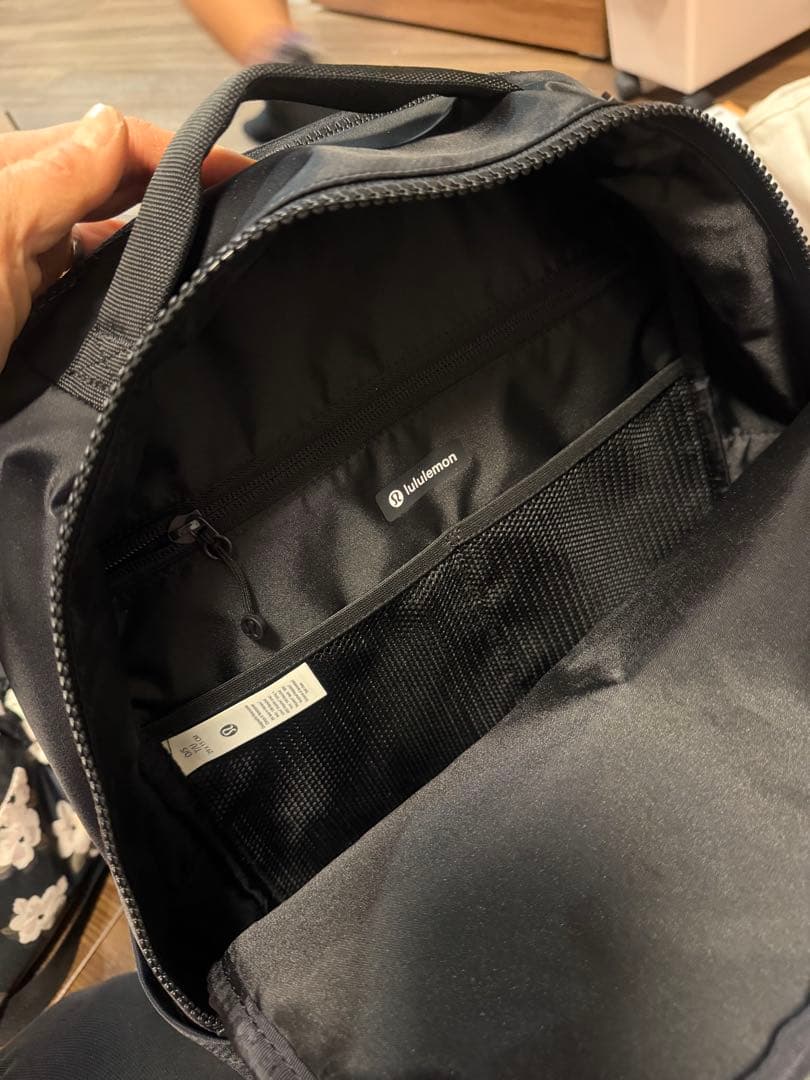 【美品】ルルレモン　everyday backpack バックパック